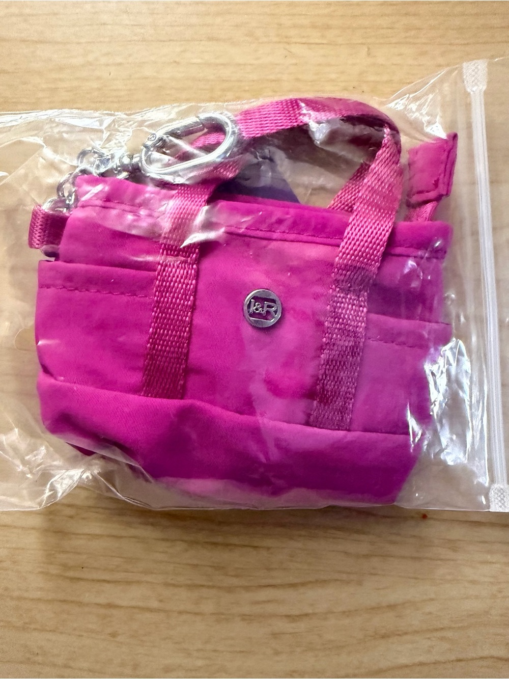 I&R little D Hot Pink Mini Tote Bag Keychain